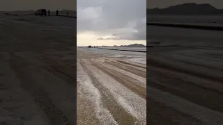 سيول تمشي برد طريق المردمة عفيف ما تشوف هذا المشهد إلا في السعودية 1 4 2024 