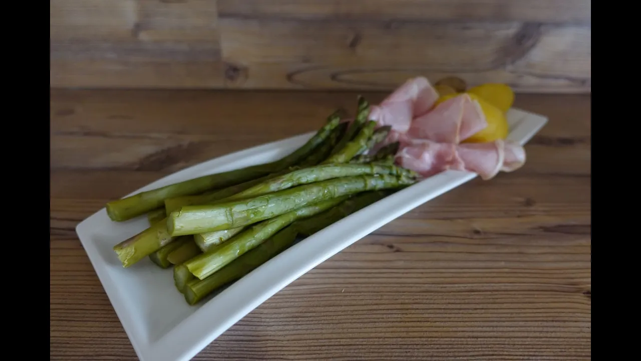 SPARGELAUFLAUF aus rohem Spargel - minimaler Aufwand mit großer Wirkung. 