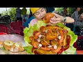 Download Lagu NGA SUMO ĂN MỠ NỌNG HEO TẠI NGÔI CHỢ CÓ THÂM NIÊN HƠN 70 NĂM 