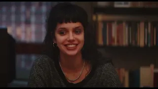 LES PASSAGERS DE LA NUIT de Mikhaël Hers - Bande-annonce - au cinéma le 4 mai