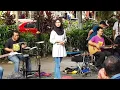 Terbaik la wawa bawak lagu menahan rindu,walau nak hujan penonton pun tak berganjak