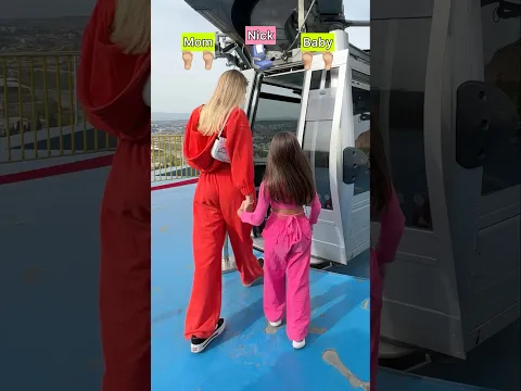 👩🏼+👧🏻+🚠=👦🏽🤬 #familyfirst @_miss_tais_
