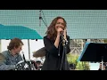 Download Lagu Susanna Hoffs (The Bangles) - In Your Room (LIVE 4K) | BeachLife Festival, California - May 3, 2025