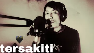 Download Di Saat Aku Tersakiti cover eet live recording MP3