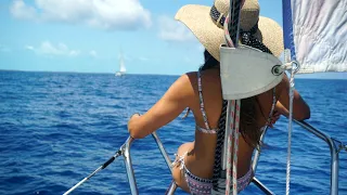 1 YEAR OF SAILING IN 1 MINUTE!