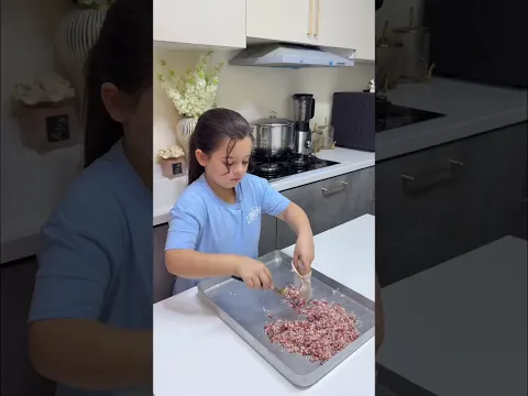 فيديو جديد للطباخه الصغيره ولحم الرأس😍🐏