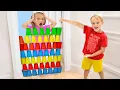 Download Lagu Chris and Alice playing with colored cups learning how to teamwork and respect others