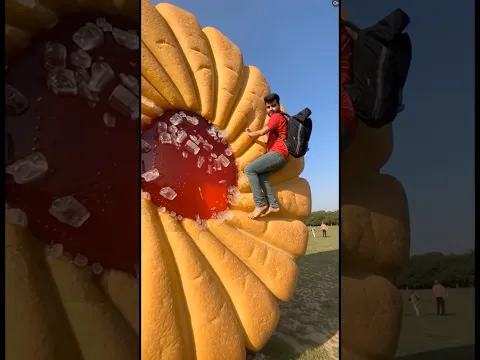 Sabse bada JIM JAM Biscuit 😱🔥 | worlds Biggest biscuit 🔥 #indianfood #funny