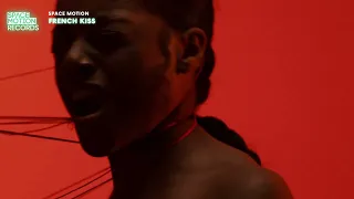 Space Motion French Kiss 