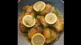 اسهل والذ سمك فيليه ممكن تجربونها بوقت قصير جدا تنفع لغداء او عشاء للعزبيه للمستعجلين دندنها