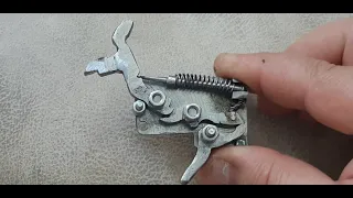 trigger mechanism| How a gun (deringer) works!