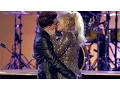 Download Lagu Meghan Trainor \u0026 Charlie Puth KISS during 'Marvin Gaye' Performance at 2015 AMAs