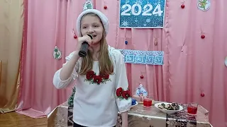 МАША ЛИСУН СНІГОПАД СНІГ КРУЖЛЯЄ ВЕСЕЛО 