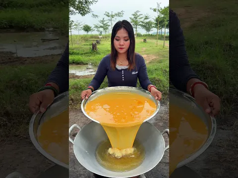 Cooking stir fried eggs with noodle and eat recipe