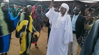 أنظر كيف إستطاعت إنصاف فتحي تحريك مشاعر الحضور رقصة كدنداية محلية أبوكارنكا 