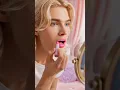 Download Lagu Roze lippenstift van man naar vrouw