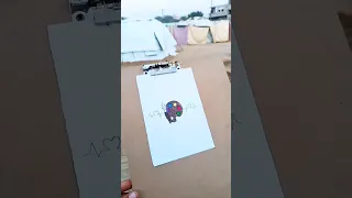 فيه كائن صغير ورا الرسمة Shorts 