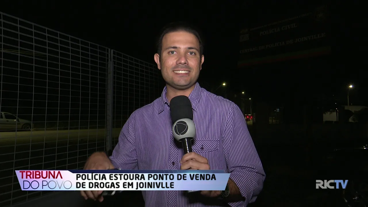 Polícia estoura ponto de venda de drogas em Joinivlle