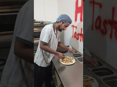 Veg Deluxe Pizza 🍕 #shorts #hoodyfoody