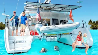 Raising our FAMILY on the OPEN OCEAN – Sailing Around the World -ADVENTURE in the TUAMOTUS (65)