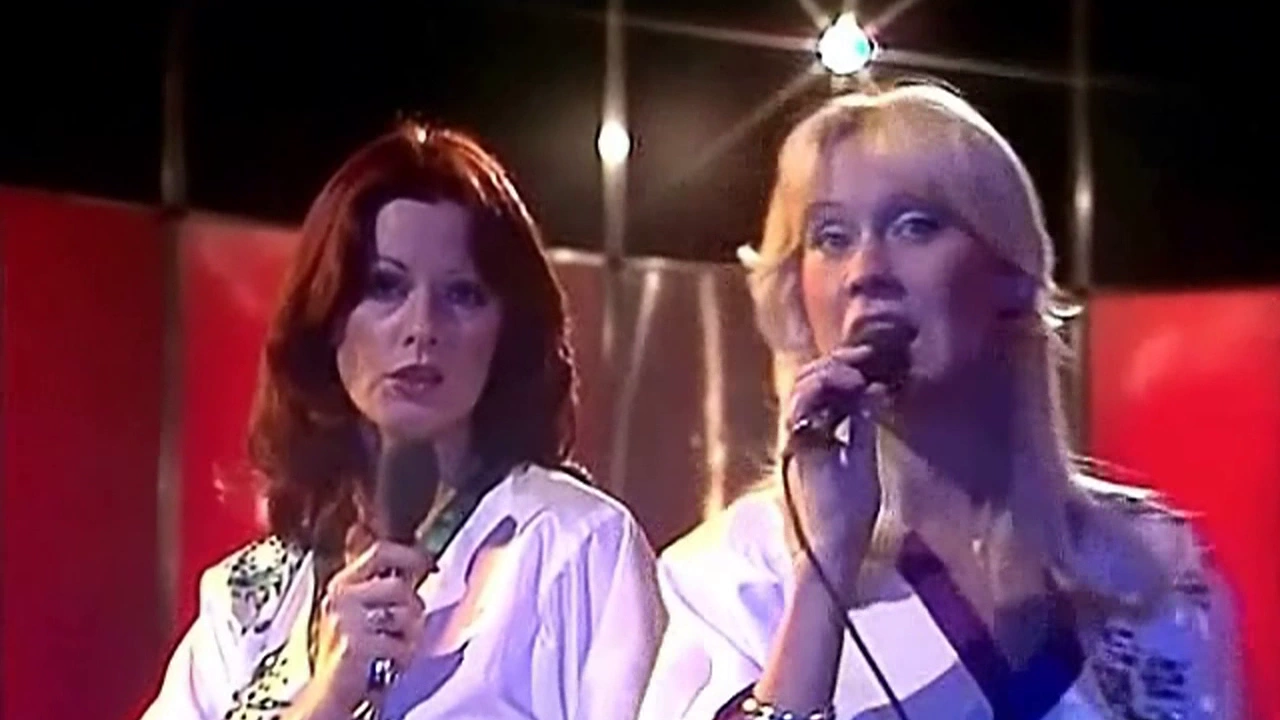 Abba queen слушать. Abba dancing queen.