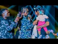 Download Lagu Fik Fameica's baby is brought onto the stage in support of his father concert