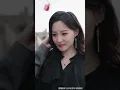 男人以為對妻子百依百順就能得到妻子的愛，怎料卻淪為免費保姆，下一秒他當場離婚，亮出千億首富身份，從此再也不給負心妻子一個眼神！#反转 #背叛