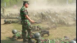 Download Latihan Tentara Indonesia Yang Menguras Fisik Dan Mental MP3