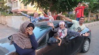 اخر شخص يغادر السياره هيكسب 10 الف جنية والعقاب سايس 