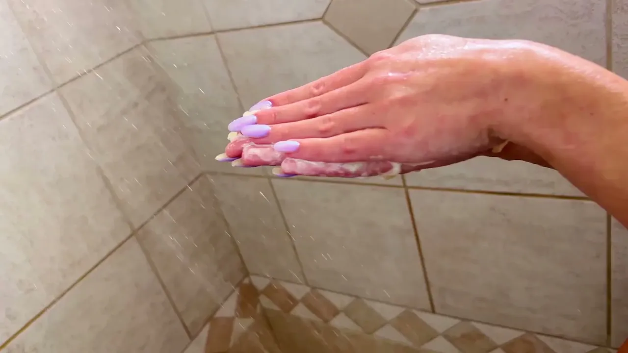 ANAIRUI Turmeric Brightening Body Scrub