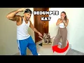 WIJ VINDEN EEN GEDUMPTE KAT VOOR ONZE DEUR | #1041