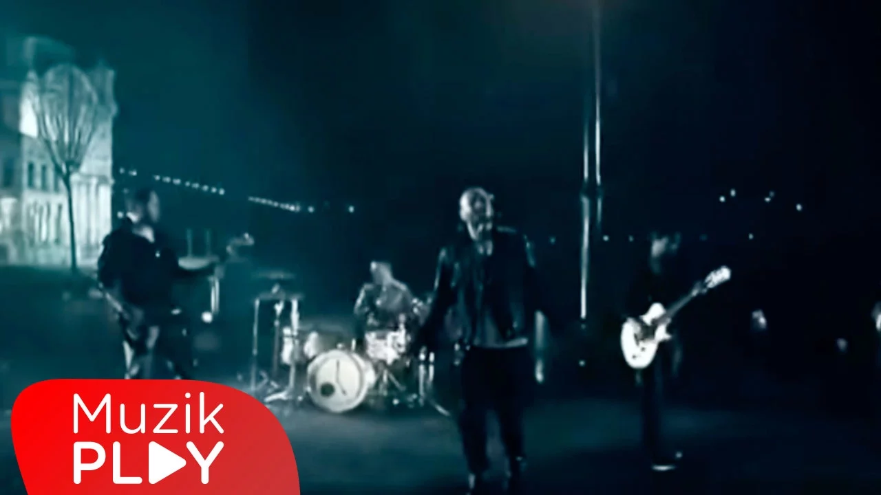 Gripin - Durma Yağmur Durma (Official Video)