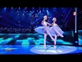 Lola et Marie dansent sur Danse des petits cygnes de Tchaikovski