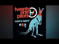 Download Lagu Twenty One Pilots - Guns For Hands (Live At The Newport Music Hall)