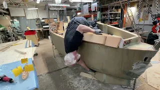 14 Mar 2023  Clearing rudder from rope.