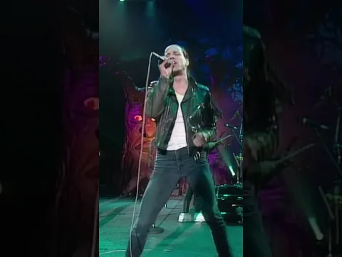 Extreme bringing the vibes with “Hole Hearted” 🔥 #Extreme #90sRock #Shorts