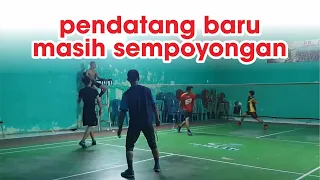 Download Terlalu dominan, belum mampu mengimbangi - Opiec Rian vs Jovi Eki - Match Badminton MP3