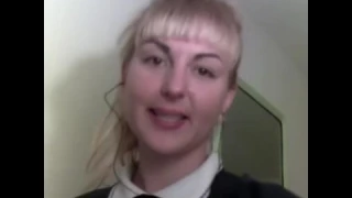 gadis atau janda bule nyanyi dangdut perut sakit gara2 ketawa sampai gk konsen nyanyi 