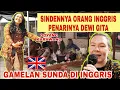 Download Lagu Sinden Bule Goyang Karawang | Simon Cook dkk Bule Inggris Main Gamelan | Dewi Gita di Inggris