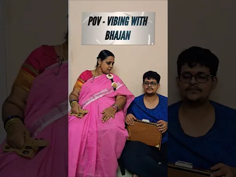 விக்கி என்ன பண்ற? பாட்டு With Amma. Post Navaratri vibes with impromptu sessions be like.