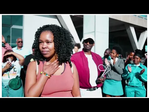 Download MP3 Zahara's Reception at Cape Town Airport