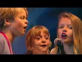 Download Lagu Chris Martin y su hija Apple - Up \u0026 Up (Time: 4:12)