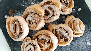 Puff Pastry Snails with Apples and Cinnamon