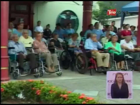 Hogar de la Buena Esperanza inauguró bus y recibió donación