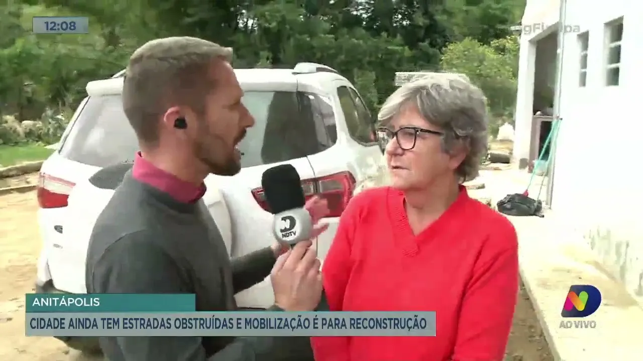 Governador de SC visita Anitápolis para conferir prejuízos na cidade após fortes chuvas