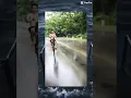 Download Lagu Trẻ châu đi xe đạp bốc đầu lúc trời mưa và cái kết đắng hơn cả mất nyc 🤣