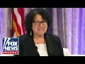 Download Lagu Liberal Supreme Court justice under fire for anti-Trump dissent: 'She's losing'