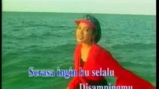 kecupan pertama merry andani lirik jeffrey bulle