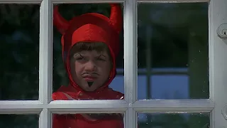 طفل مشاغب بيقرر يحرق أوضته بعد ما اتضايق من أهله Problem Child 