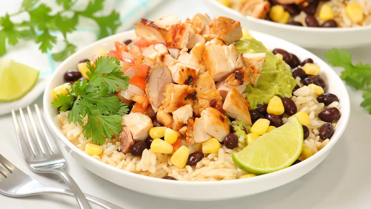 Chipotle Chicken Burrito Bowls   Easy & Delicious Meal Prep Recipe!